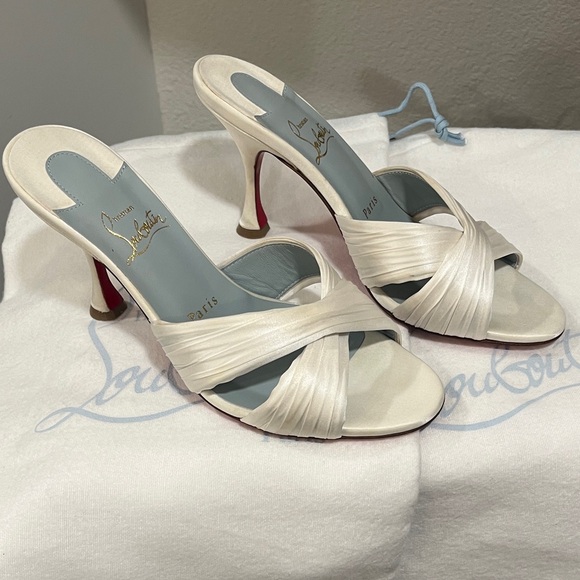 Christian Louboutin off white satin Heels with Red Soles 37 1/2 - Picture 3 of 5
